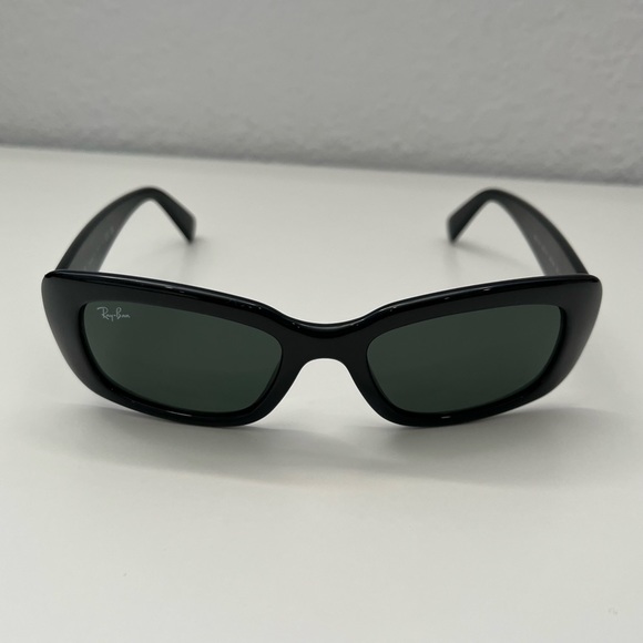 Sold on Depop - Ray-Ban RB4122 Black Rectangular Sunglasses w Green Lenses - Picture 3 of 11